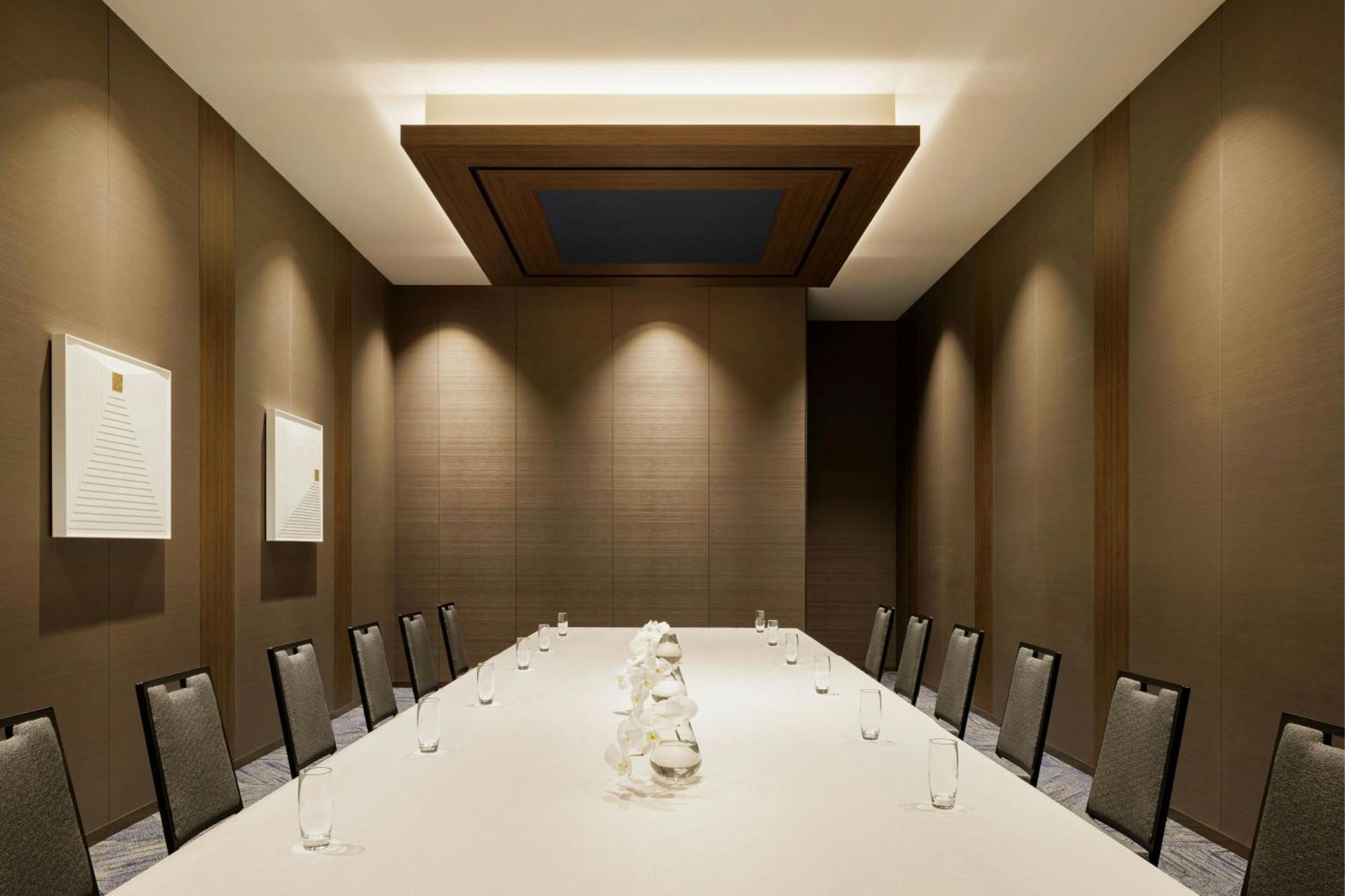 The Osaka Station Hotel, Autograph Collection Buitenkant foto