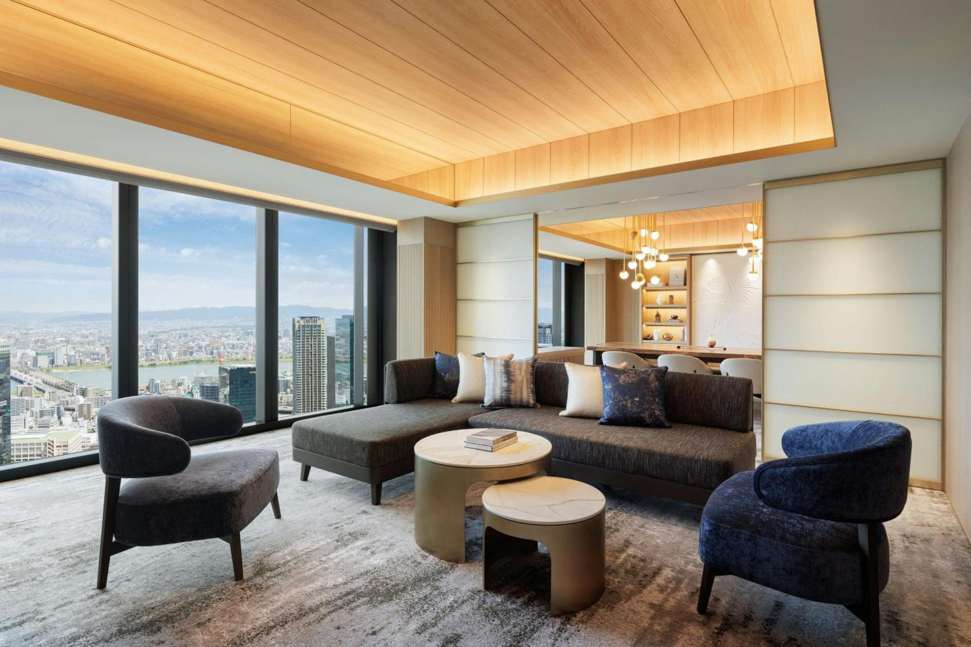 The Osaka Station Hotel, Autograph Collection Buitenkant foto